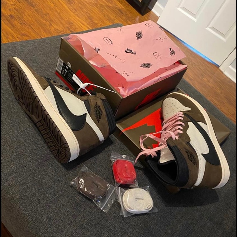 Travis Scott Cactus Jack x Air Jordan 1 retro Sz11